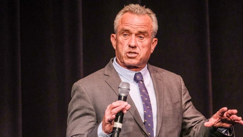 RFK Jr. Warns That Corporations Are ‘Trying To Buy Every Single-Family Home’ In America — And They Are On Track To Own 60% Of Homes By 2030
