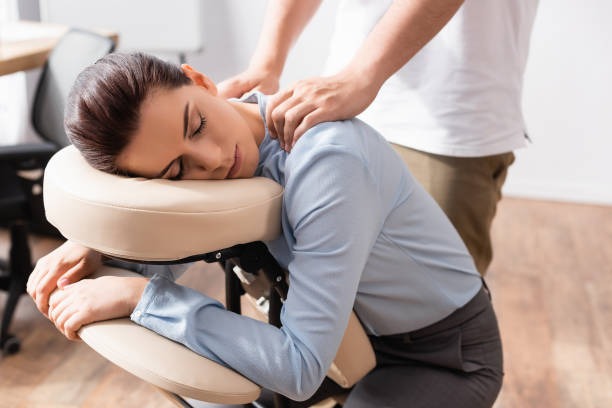 How Massage Chair Reviews Reveal Comfort Differences